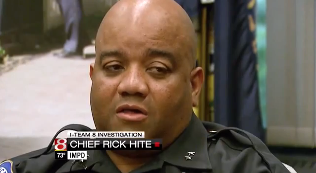 Polischefen Rick Hite säger nu att det hela ska utredas.